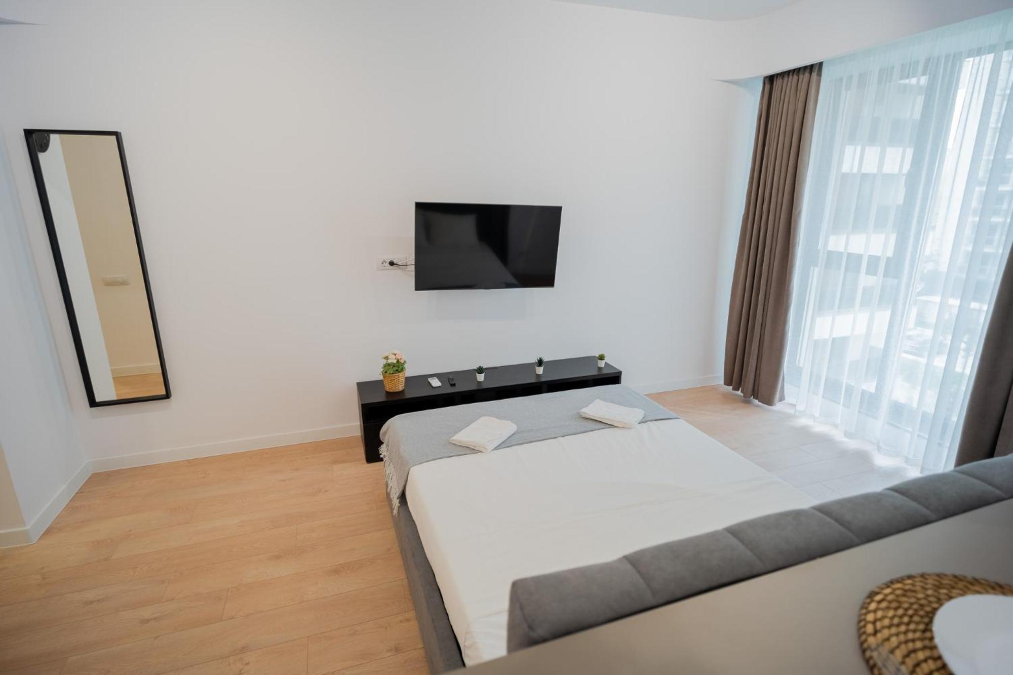 Amazing View Apartments - Iuliu Maniu & Politehnica Park Βουκουρέστι Εξωτερικό φωτογραφία